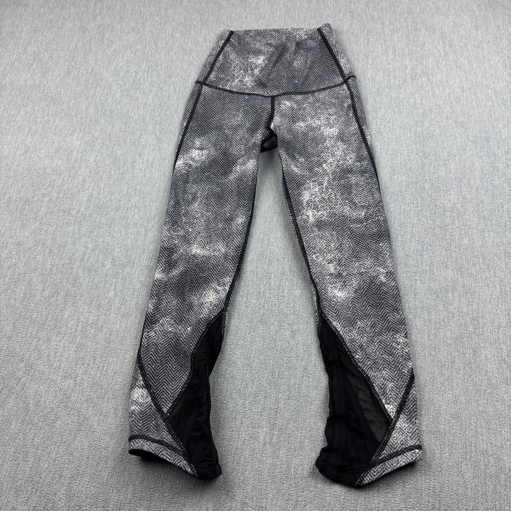 Lululemon Womens Leggings 2 Gray Essential Rhythm Crop Mesh 21" Yoga Training